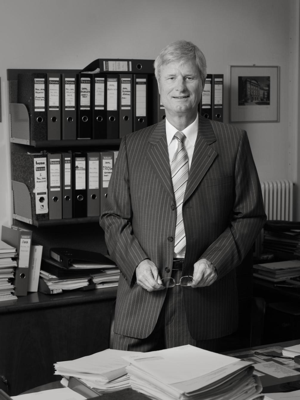 Dr. Siegfried Dillersberger