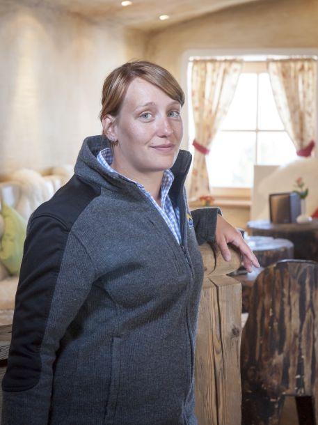 © Peter Elvin Sindy Thomas