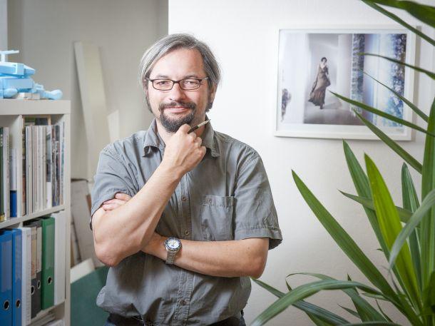 © Peter Elvin Radek Hala